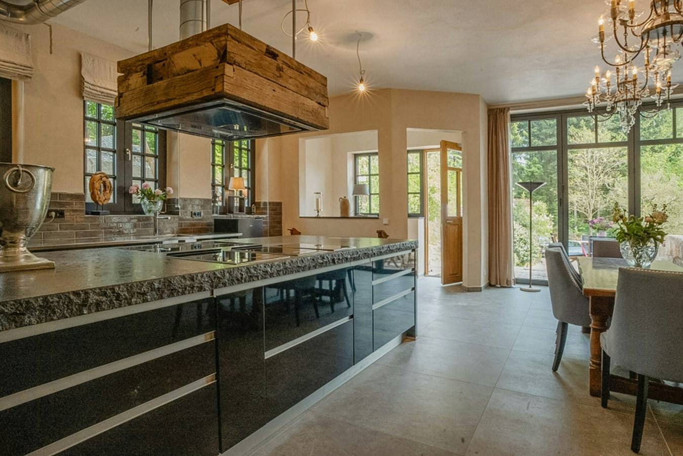 Ganze Wohnung, Landhauswohnung mit Kamin, Sauna & Flussblick in Gersfeld, Rhön-Hessen