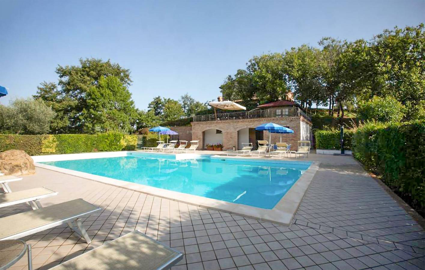 Appartamento intero, Appartamento moderno con piscina, parcheggio e cucina in Gubbio, Umbria