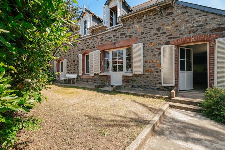 Maison de vacances 'Maison Pleneuf Val André Plage 5 min à pied' avec terrasse, jardin privé et Wifi in Pléneuf-Val-André, Côte de Goëlo