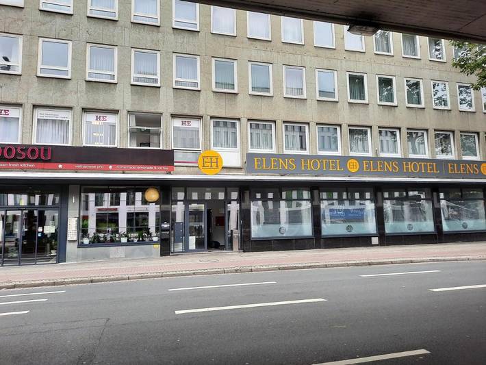 Hotel für 2 Personen, mit Sauna und Ausblick, mit Haustier in Bremer Freimarkt - 3