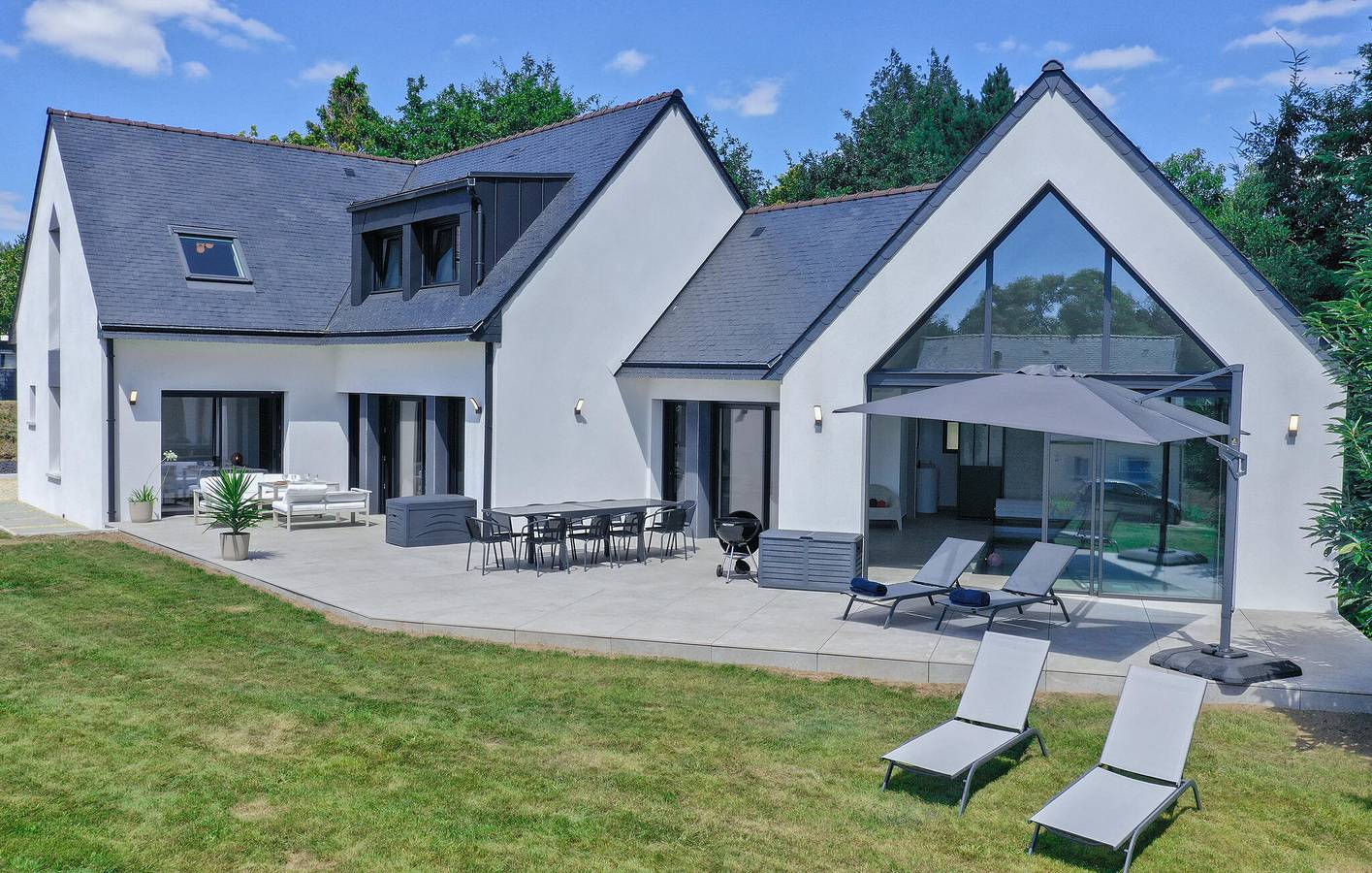 Gezellig appartement met zwembad, tuin & WiFi - 2km van kust & centrum! in La Forêt-Fouesnant, Côte de Cornouaille