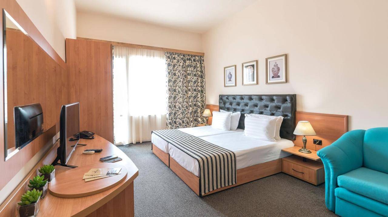 Lotus Family Hotel - Free Parking in Slantchev Briag, Bourgas (oblast)
