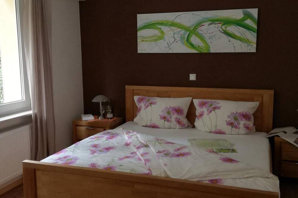 Doppelzimmer 1 - Gästehaus Erlenwein in Leinsweiler, Trifelsland