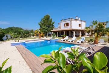 Ferienhaus in Pollença, Serra de Tramuntana für 9 