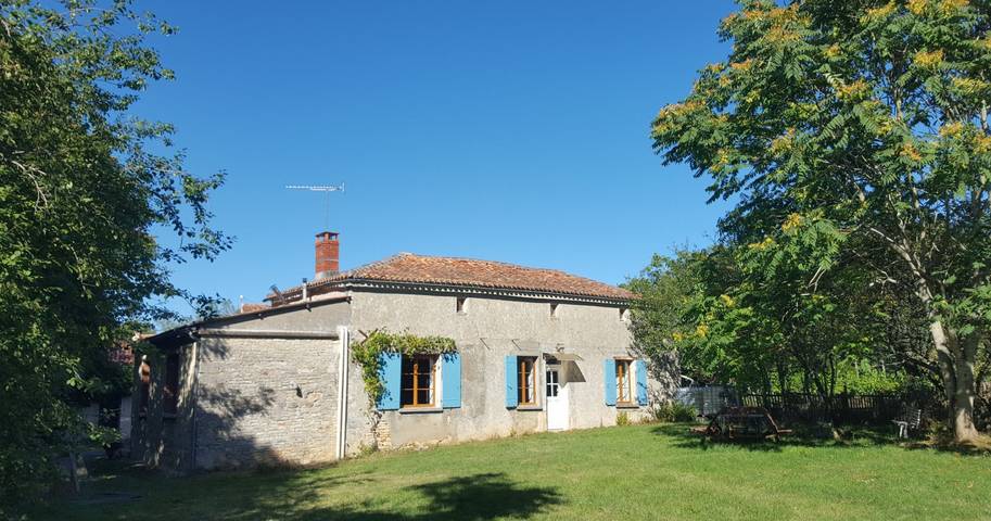 Gîte pour 8 personnes, avec jardin