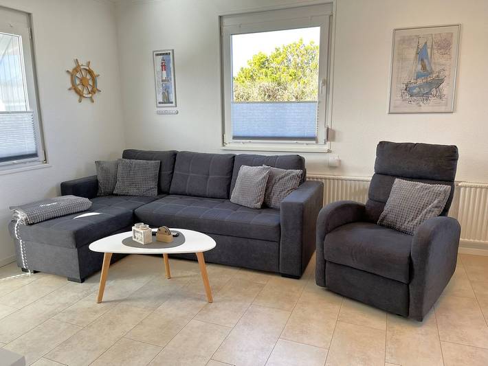 Ferienhaus für 4 Personen, mit Terrasse und Garten in Warwerort