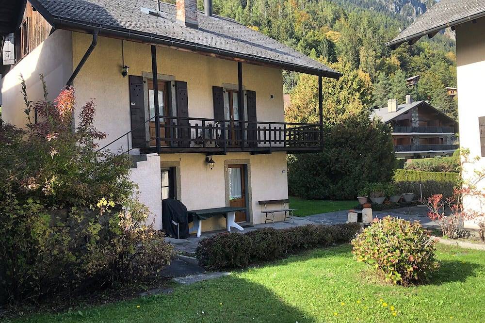Chalet l'Escapade - 6 to 10 pax - Swiss Alps in Salvan, Martigny - Val de Bagnes & Umgebung