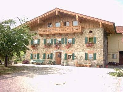 Ferienhaus für 4 Personen, mit Balkon und Garten in Teisendorf