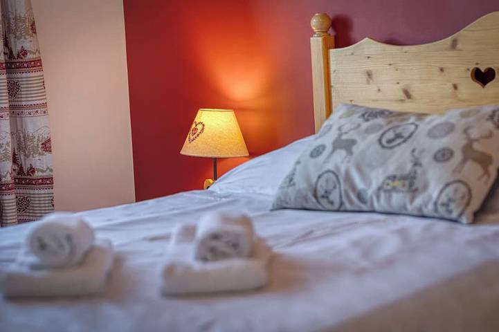 Gîte pour 9 personnes, avec balcon à Saint-Nazaire-les-Eymes - 3