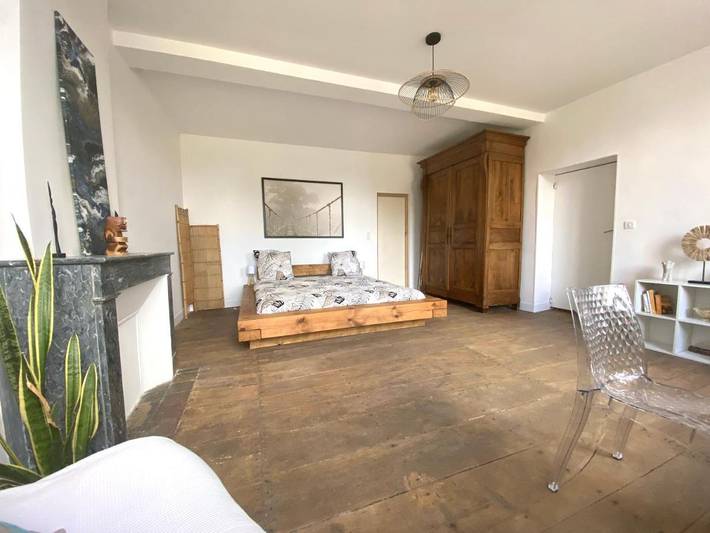 Chambre d’hôte pour 2 personnes, avec Terrasse ainsi que Jardin et Vue à Châteauneuf-sur-Charente