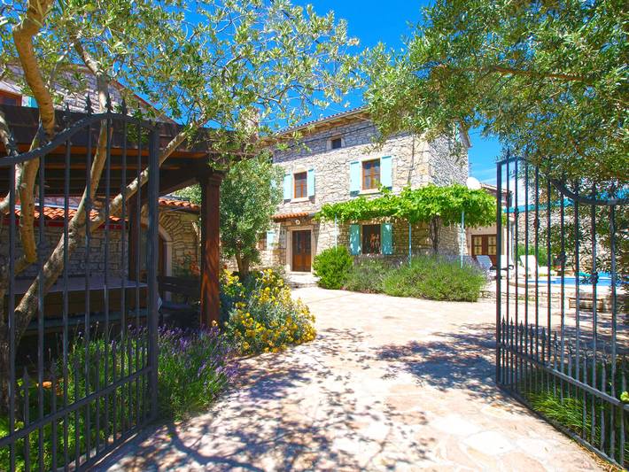 Ferienhaus für 12 Personen, mit Terrasse