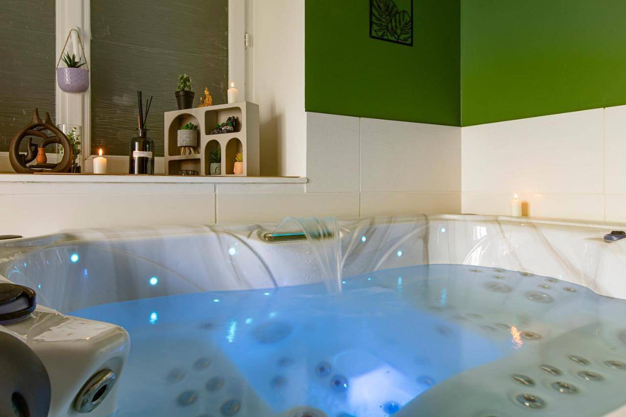 Appartement entier, One-Bedroom Apartment in Beynat, Région de Brive-la-Gaillarde
