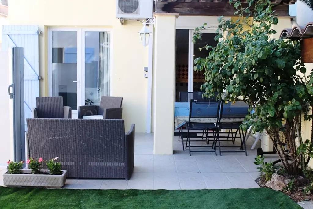Villa pour 5 Personnes dans Sainte-Maxime, Région de Draguignan