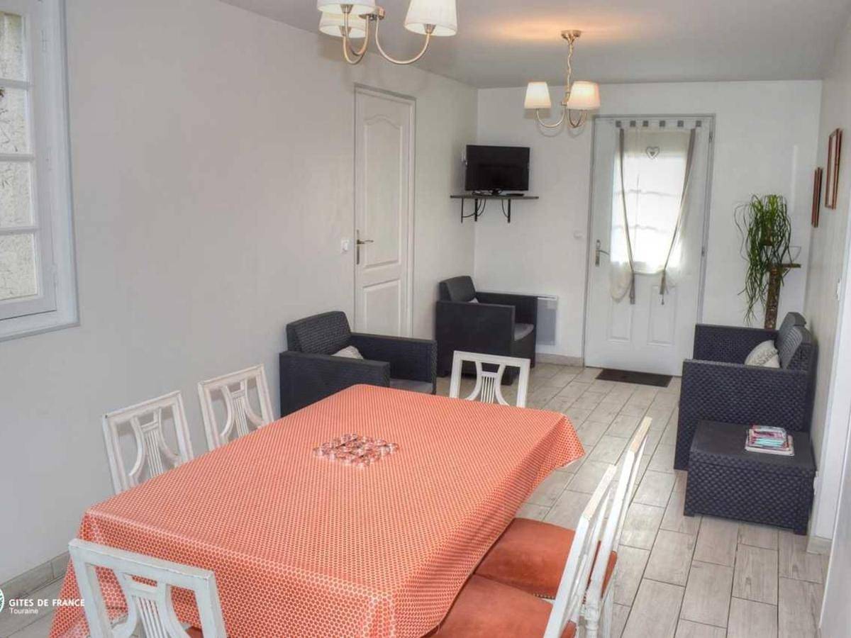Gîte de charme avec piscine partagée près de Tours - Fr-1-381-393 in Luynes, Région de Tours