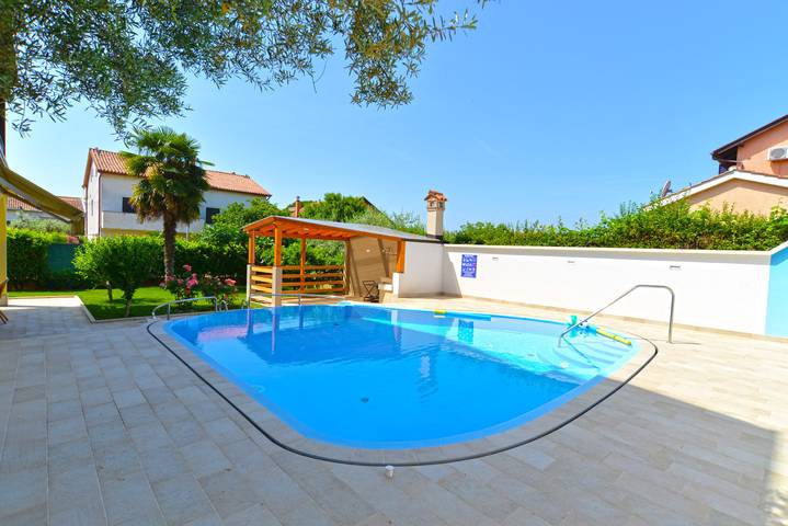 Ganze Wohnung, Ferienwohnung für 3 Personen mit Pool in Novigrad, Umag und Umgebung