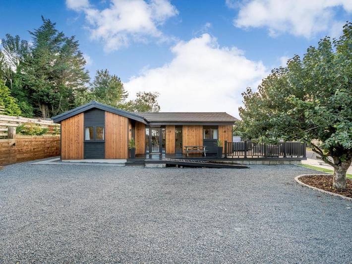 Location de vacances pour 4 personnes, avec Jacuzzi et Jardin