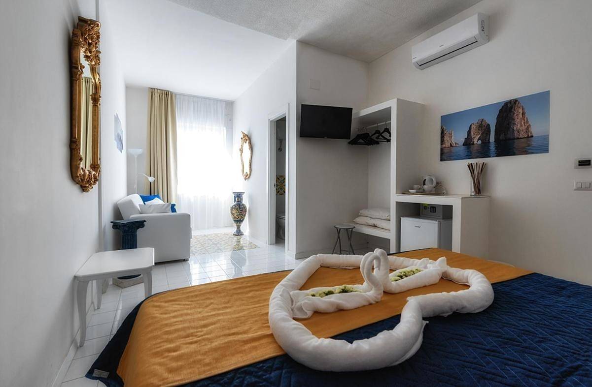 Quadruple Room with Terrace in Massa Lubrense, Sorrento Coast