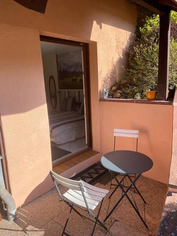 Chambre d’hôte pour 2 personnes, avec jardin ainsi que terrasse et vue à Wisembach