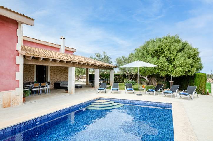 Villa für 6 Personen, mit Pool und Terrasse sowie Garten in Santa Margalida - 2