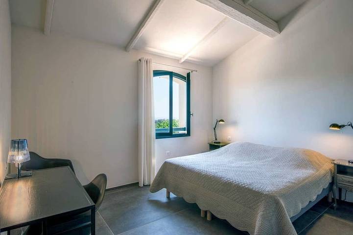 Exceptional air-conditioned house, swimming pool in Ollioules, Var, near Sanary-sur-Mer. in Ollioules, Mittelmeerküste (Frankreich)