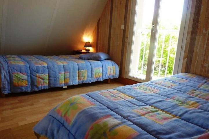 Location de vacances pour 9 personnes, avec terrasse et jardin, animaux acceptés à Loubressac - 2