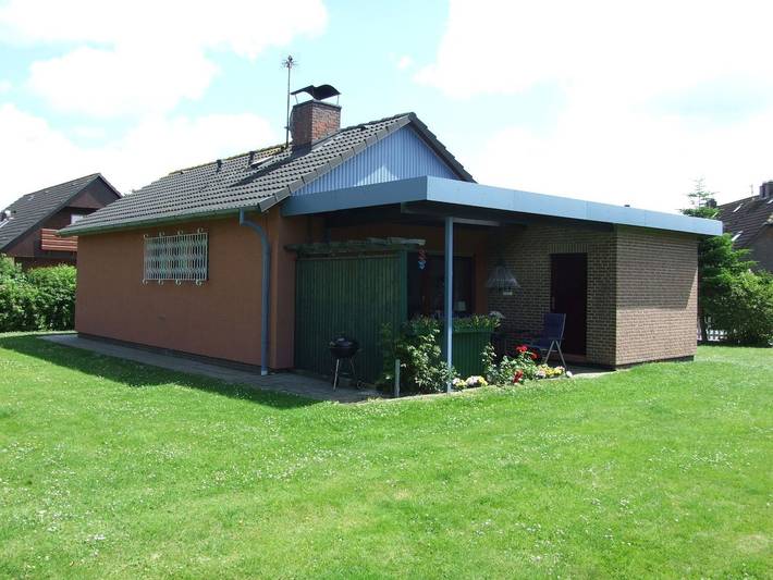 Ferienhaus für 3 Personen, mit Terrasse und Garten sowie Sauna in Friedrichskoog
