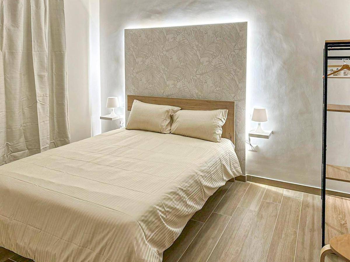 Double Room with Private Bathroom in Torre del Greco, Parco nazionale del Vesuvio