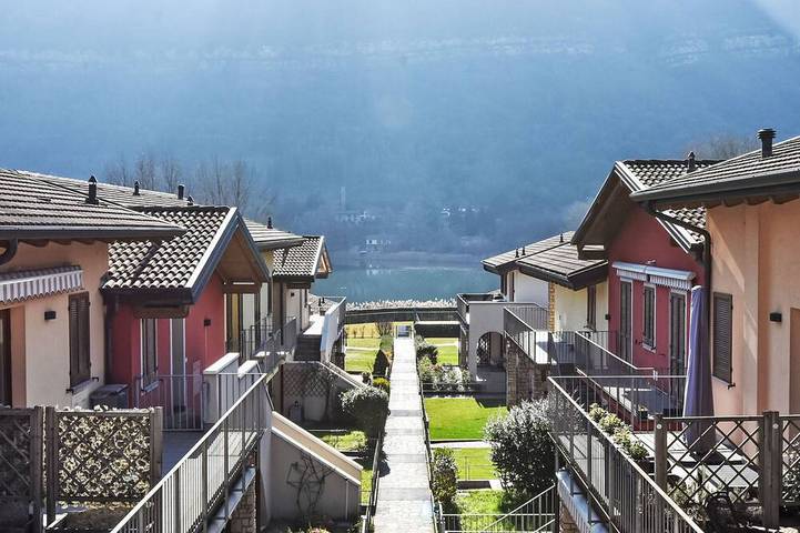 Ferienwohnung für 6 Personen, mit Garten und Balkon sowie Pool - 1