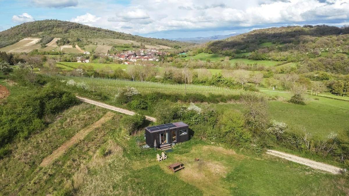 Chalet in Saint-Martin-du-Mont, Jura Francais