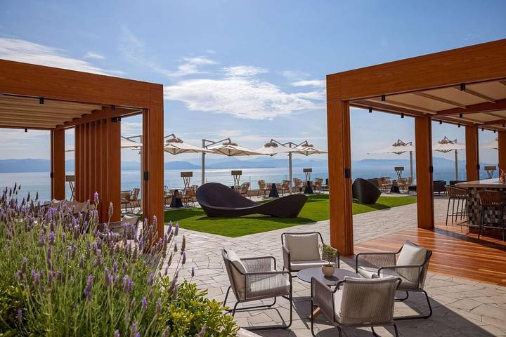 Hôtel pour 3 personnes, avec Balcon et Jacuzzi ainsi que Terrasse et Jardin dans Benitses - 3