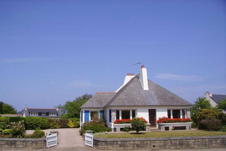 Gîte pour 4 personnes, avec Jardin à Louannec