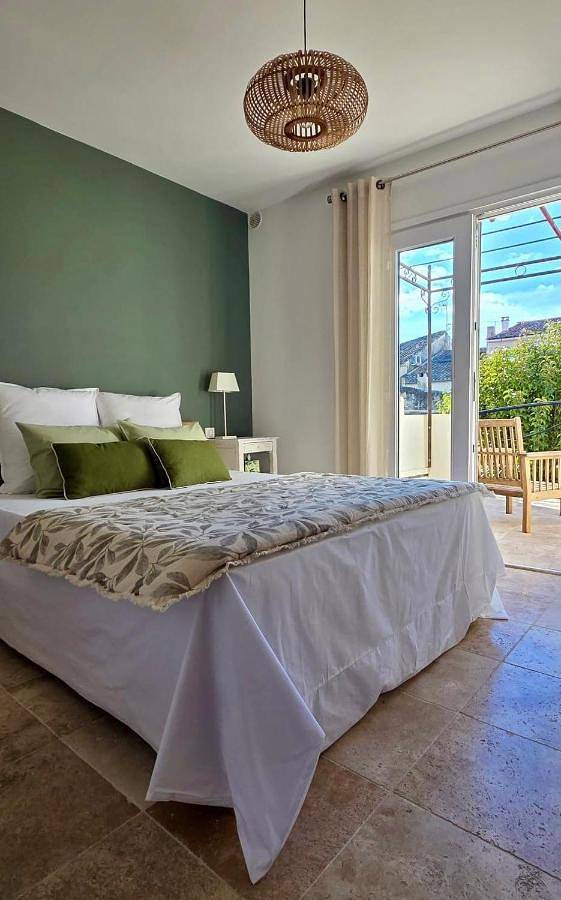 Chambre d’hôte pour 2 personnes, avec terrasse et vue à Aigues-Mortes - 4