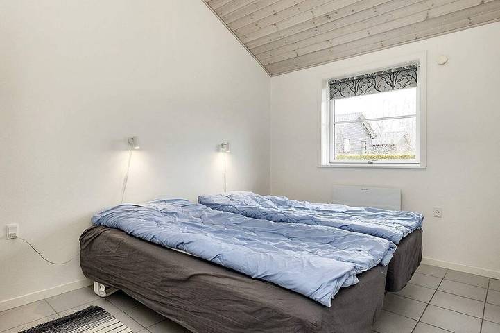 Ferienhaus für 8 Personen, mit Whirlpool und Terrasse sowie Garten und Sauna in Marielyst - 4