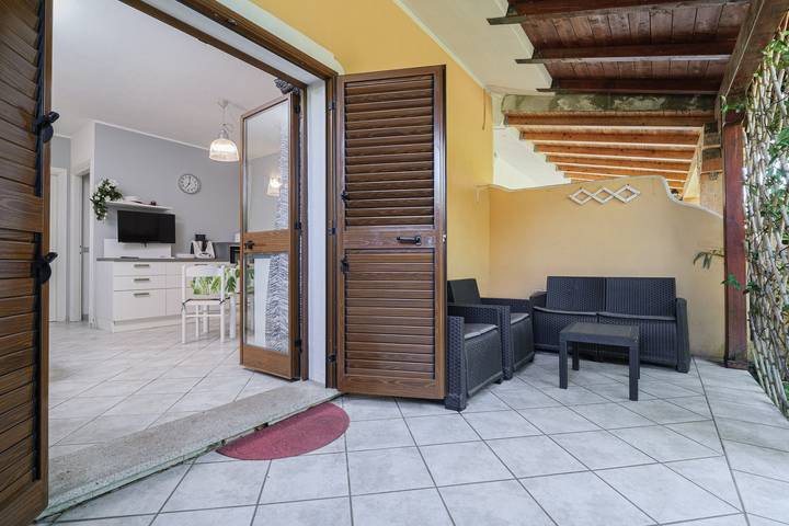 Casa Vacanze 'Vespucci' con Terrazza Privata, Giardino e Aria Condizionata in Agrustos, Budoni