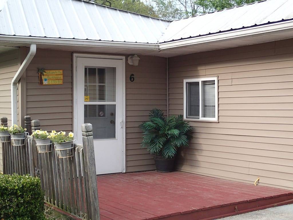 3 Schlafzimmer für bis zu 10 Personen in Kosciusko County