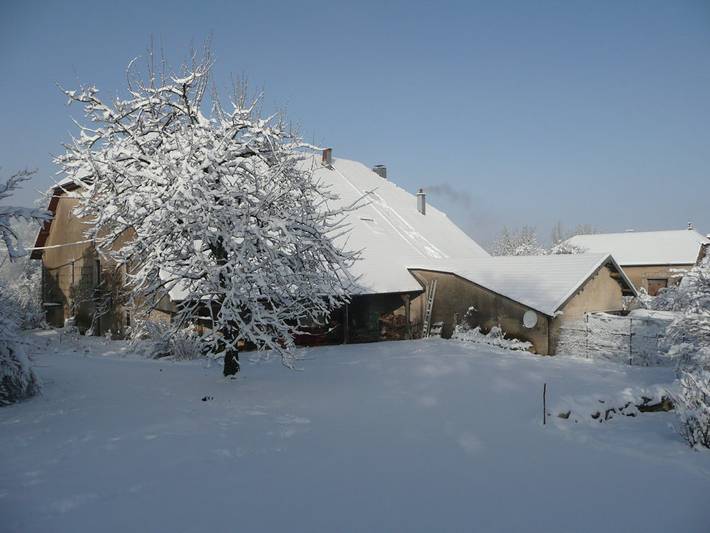 Gîte pour 15 personnes, avec jardin ainsi que jacuzzi et sauna, animaux acceptés dans le Doubs - 2