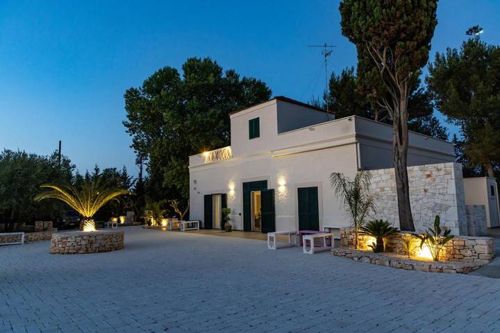 Location de vacances pour 2 personnes, avec vue et jardin à Noicàttaro - 4