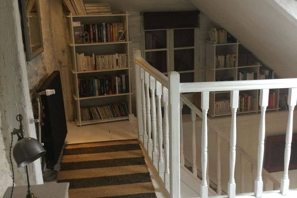 Apartamento entero, Duplex studio with small garden at the foot of the château in Nogent-le-Rotrou, Región de Nogent-le-Rotrou