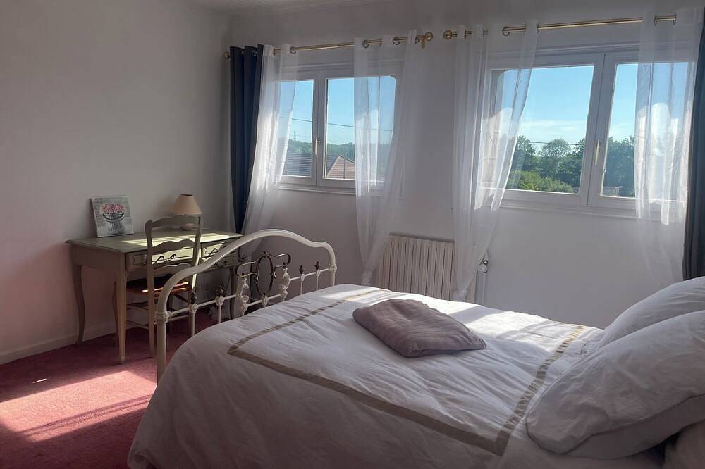 Maison spacieuse au cœur de la Bresse in Sagy, Région de Louhans
