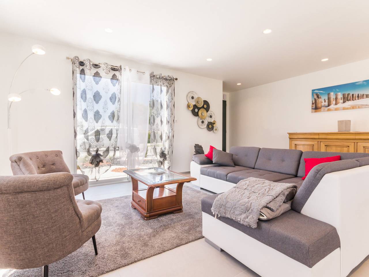 Maison moderne à 100m de la mer avec jardin clos, garage, Wifi, proche camping avec commerces, animaux Ok in Pen Bé, Assérac