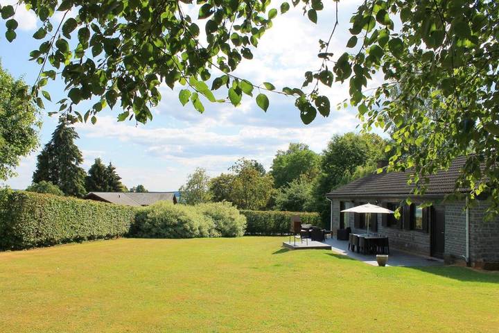 Location de vacances pour 6 personnes, avec terrasse et jardin, animaux acceptés à Sainte-Ode - 2