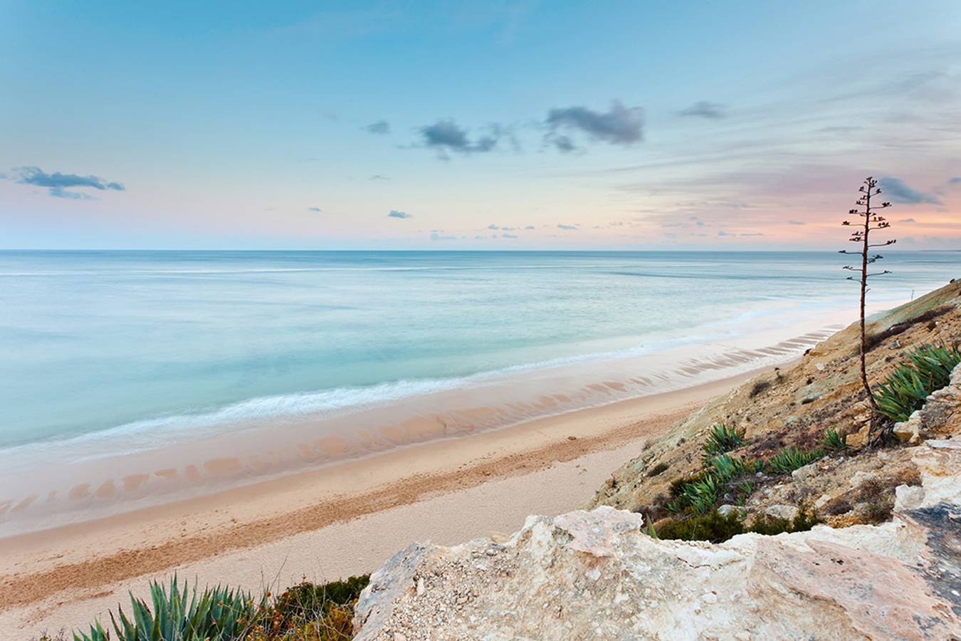 Entire apartment, Lagos Marina apartment with rooftop pool and gym in São Sebastião, Lagos