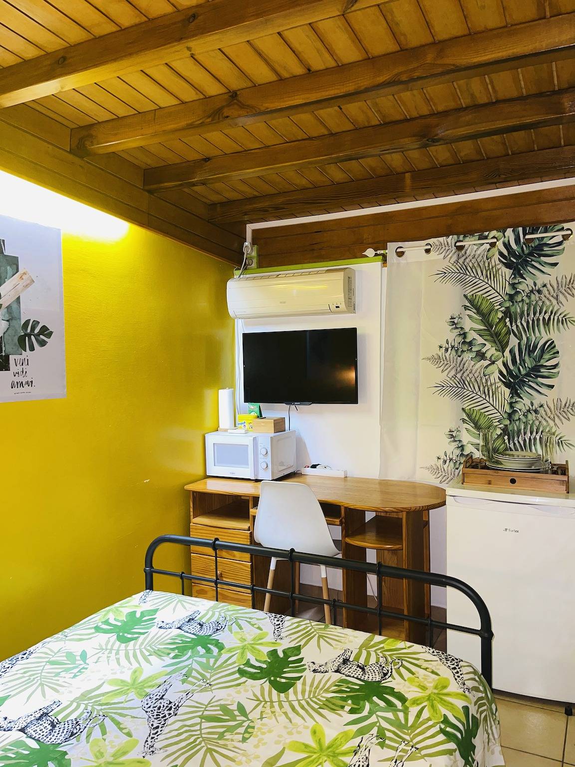 Entire studio, Charming Studio in Basse Terre, Garden View, 15 m² in Basse-Terre, Guadeloupe (Caribbean)