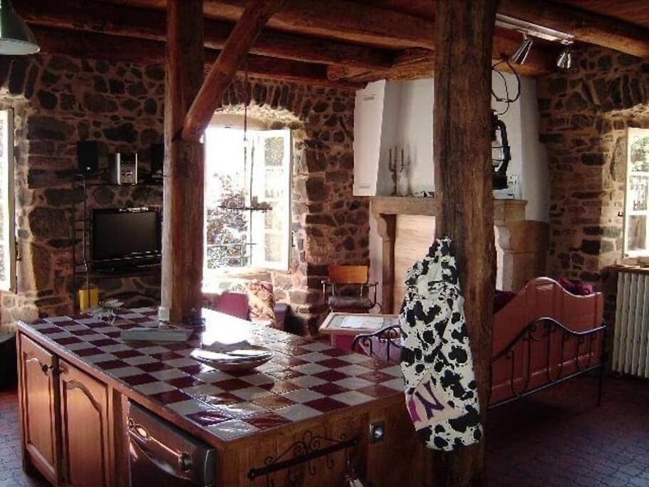 Gîte Les Ferrandaises - Puy de Dôme - Massif du Sancy in Saurier, Parc naturel régional des Volcans d'Auvergne