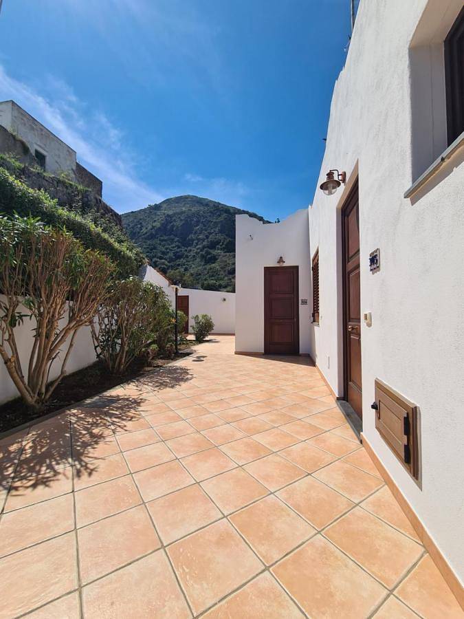 Maison d’hôte pour 2 personnes, avec vue et balcon, adapté aux familles à Lipari - 3