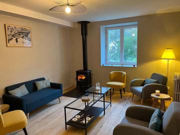Gîte pour 10 personnes, avec jardin et vue à Perles-et-Castelet