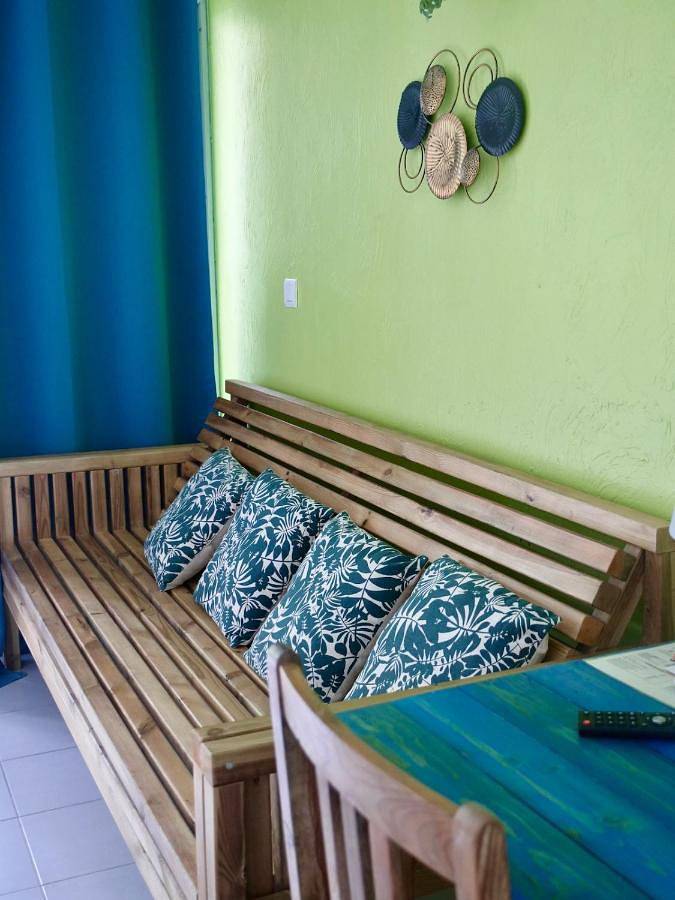 Gîte pour 2 personnes, avec terrasse et jardin dans Plage de Folle Anse - 4