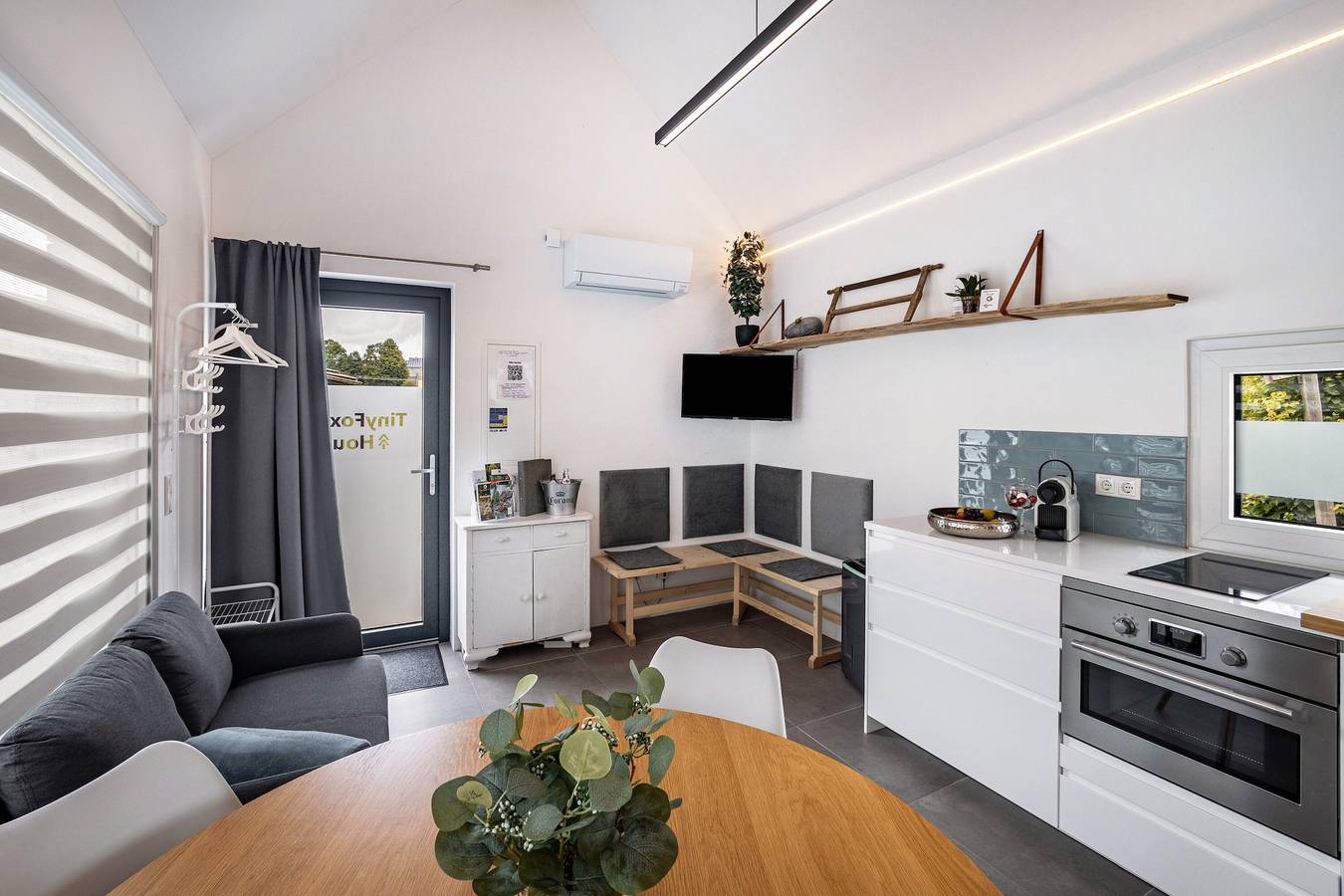 Casa de vacaciones 'Tinyhaus Im Steinwald' con Wi-Fi y aire acondicionado in Fuchsmühl, Baviera Oriental
