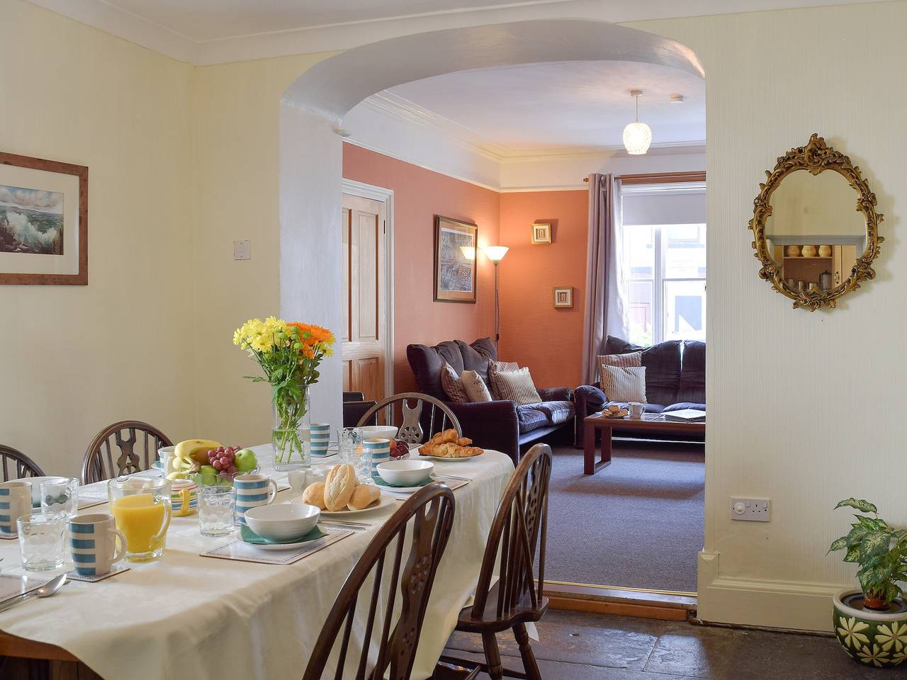 Holiday Rental for 4 People in Tenby, Pembrokeshire