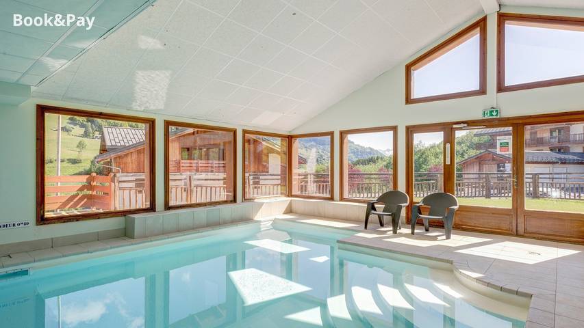 Gîte pour 8 personnes, avec balcon ainsi que sauna et piscine à Flumet - 3